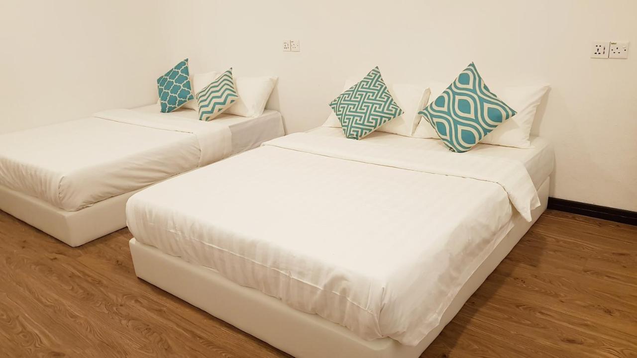 Ocean House * Semporna